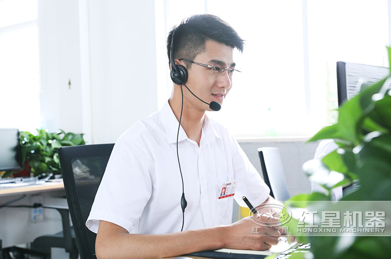 24小時(shí)客服接待，隨時(shí)待命解決用戶疑惑