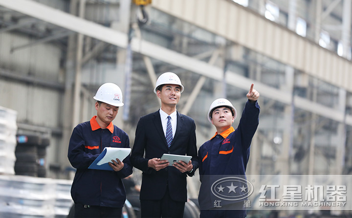 專業(yè)選型指導(dǎo)，每小時(shí)300噸鵝卵石移動(dòng)制沙機(jī)等您來 