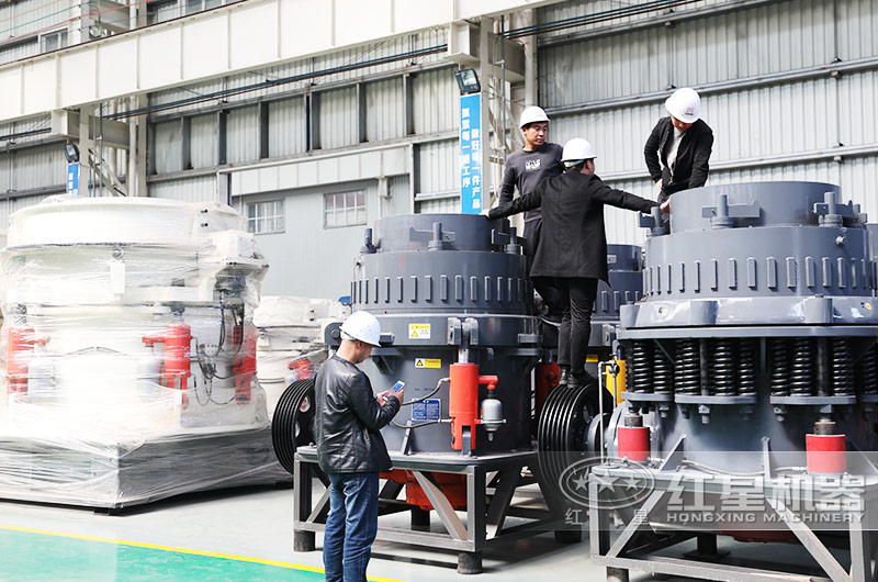 客戶來廠參觀碎石機設備 客戶來廠參觀碎石機設備
